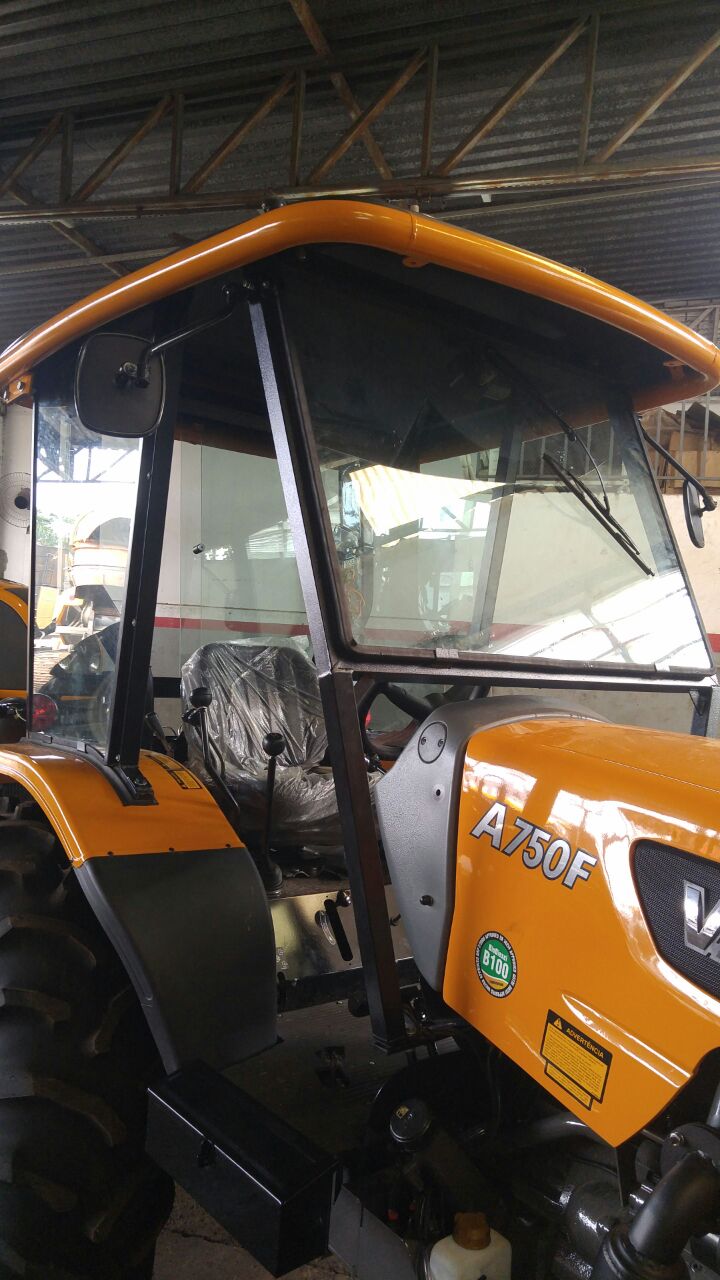 Cabines para tratores Valtra